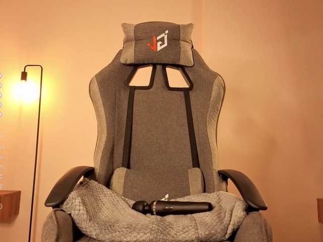 Pussy-Pikmi's BongaCams show and profile