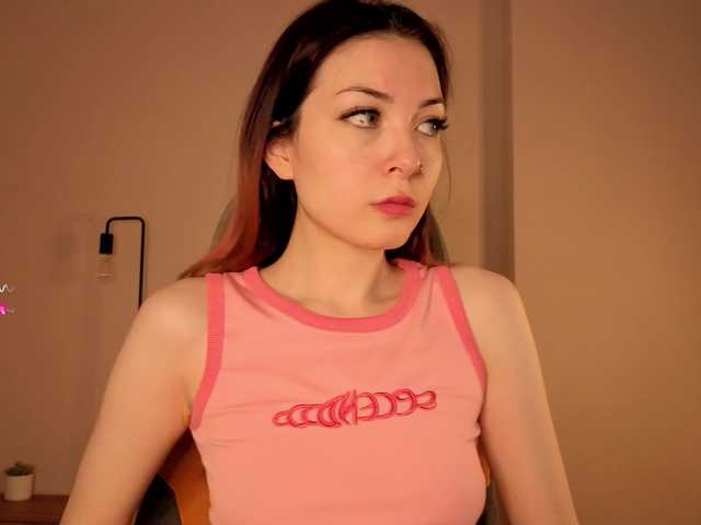 Pussy-Pikmi's BongaCams show and profile