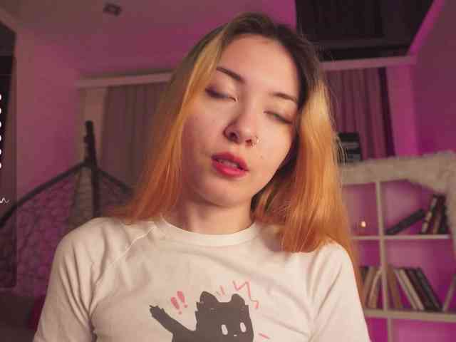Pussy-Pikmi webcam