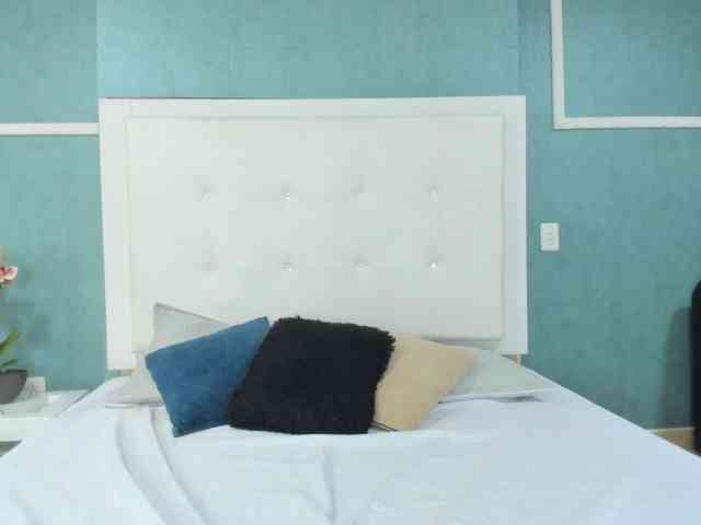 aniagomezz webcam