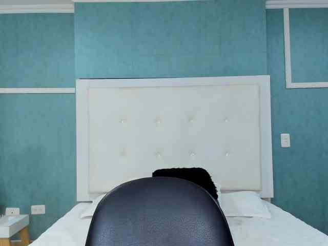 aniagomezz webcam