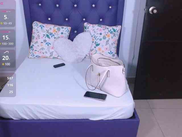 PamelaSkyangels webcam