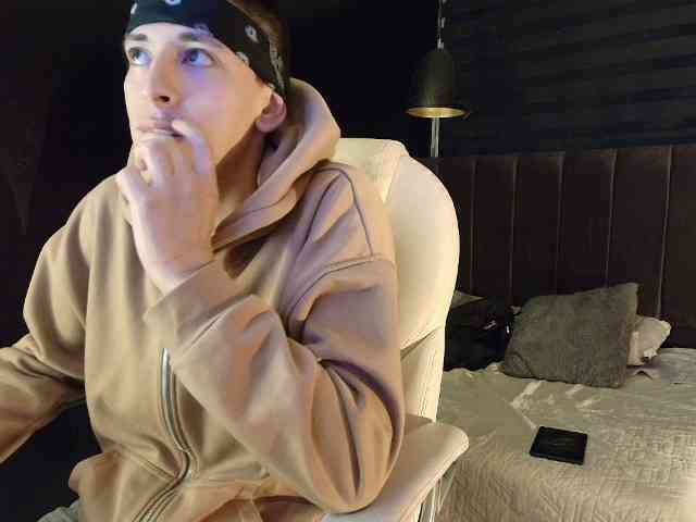 Andreuw-Wolf Andreuw-Wolf