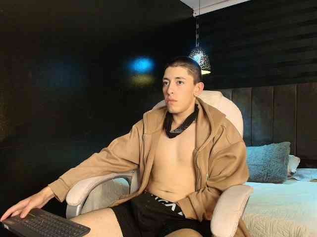 Andreuw-Wolf Andreuw-Wolf