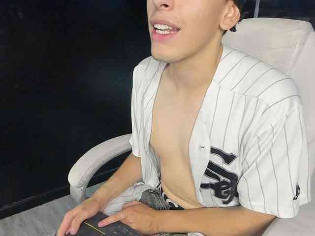 Andreuw-Wolf Andreuw-Wolf