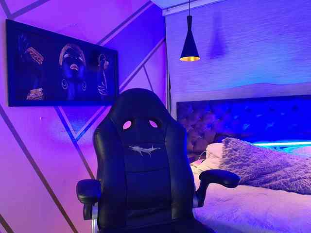 Andreuw-Wolf Andreuw-Wolf