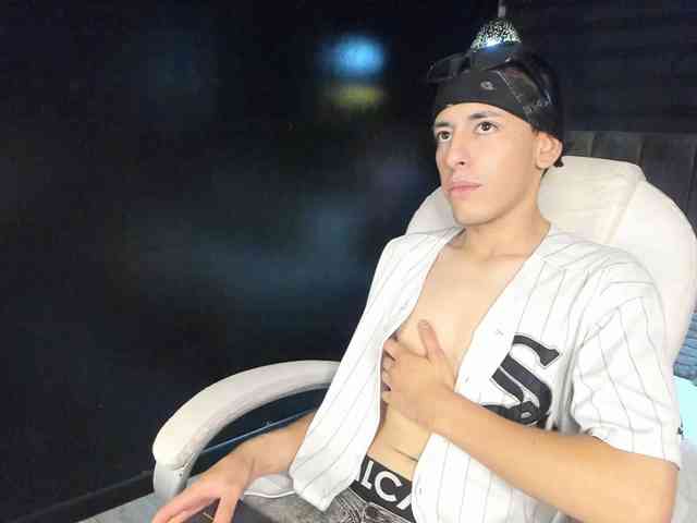 Andreuw-Wolf Andreuw-Wolf