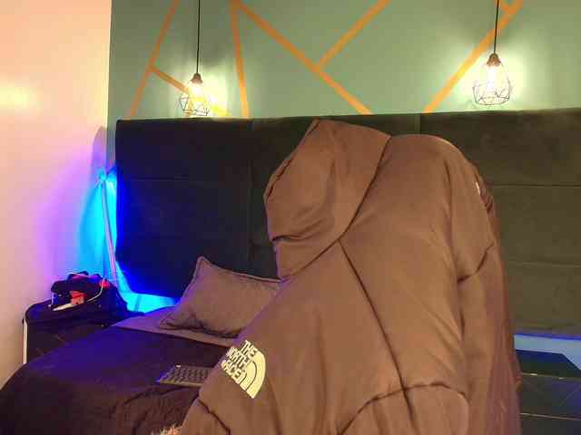 Andreuw-Wolf Andreuw-Wolf