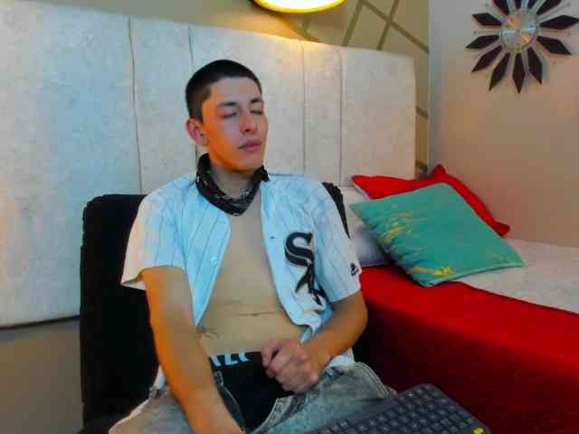 Andreuw-Wolf Andreuw-Wolf