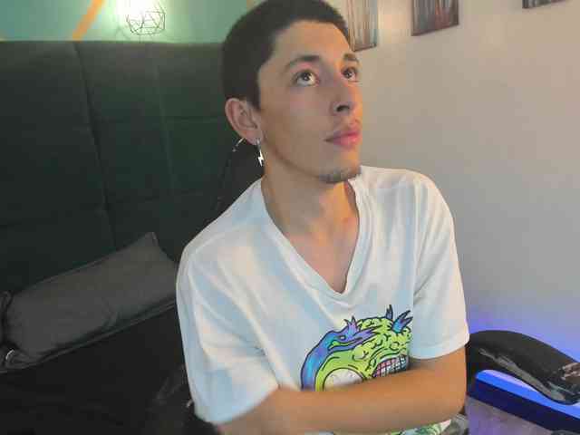 Andreuw-Wolf Andreuw-Wolf