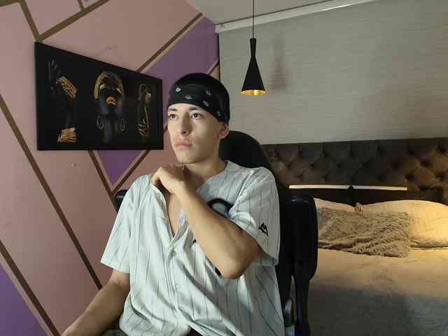 Andreuw-Wolf Andreuw-Wolf