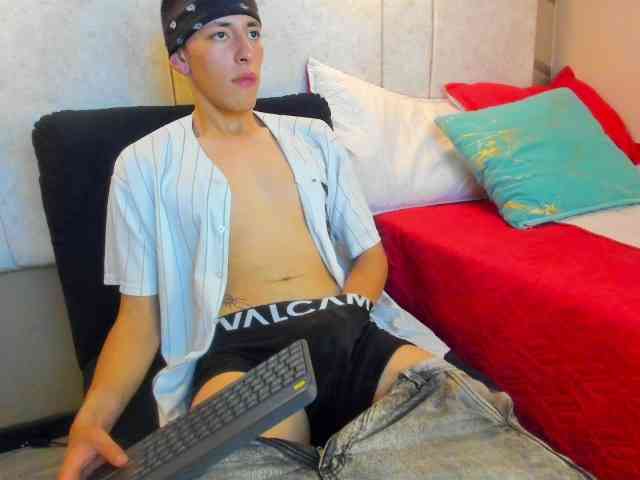 Andreuw-Wolf Andreuw-Wolf