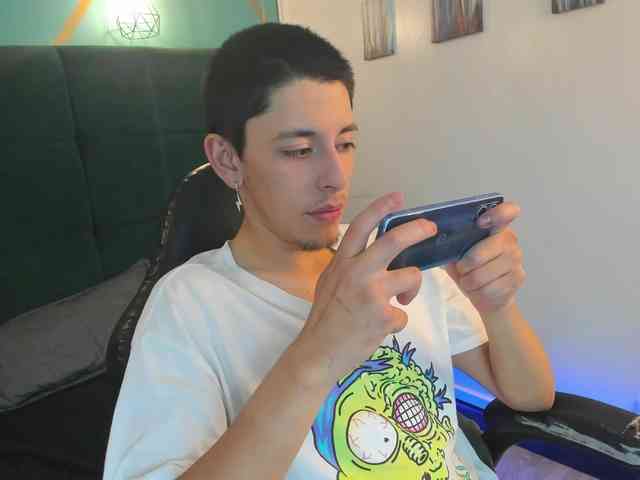 Andreuw-Wolf Andreuw-Wolf