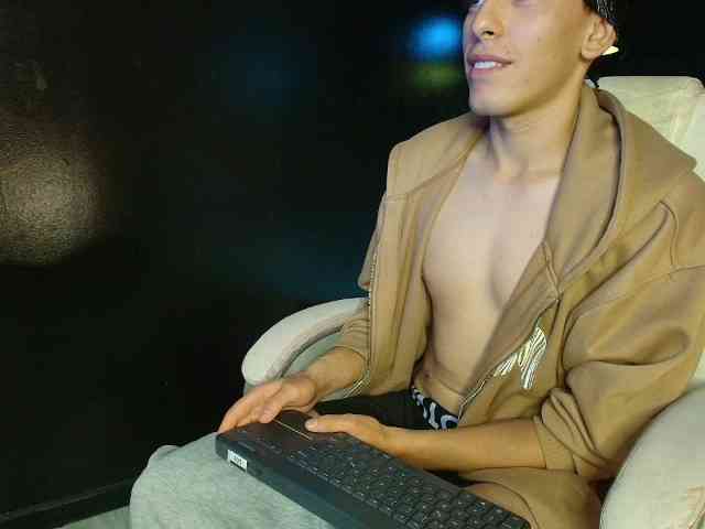 Andreuw-Wolf Andreuw-Wolf