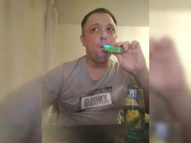 PRINCE-muur Live Webcam on BongaCams