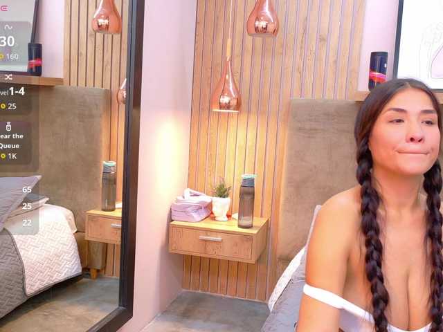 ZaharaFox's BongaCams show and profile