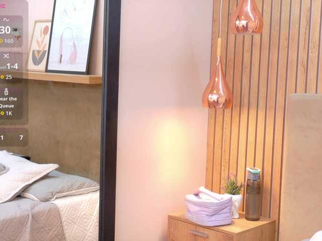 ZaharaFox's BongaCams show and profile