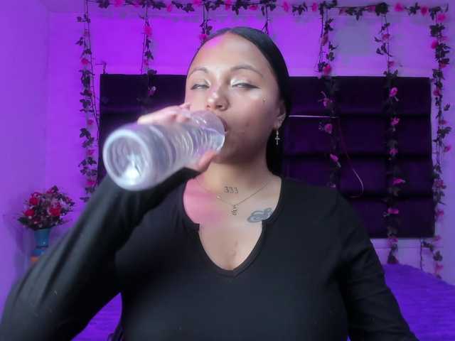 sweelanna's BongaCams show and profile