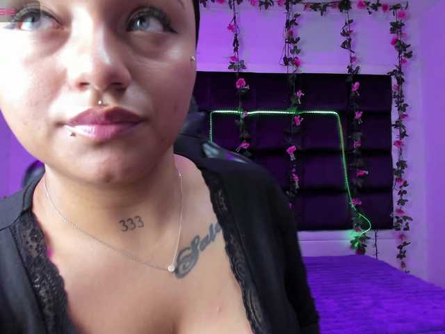 sweelanna's BongaCams show and profile