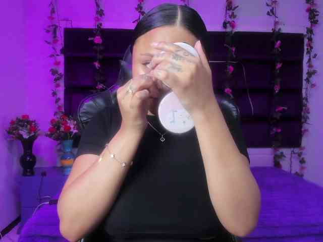 sweelanna Live Webcam on BongaCams