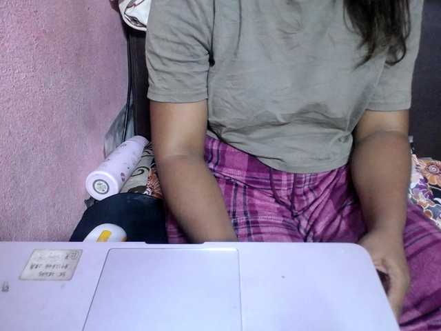 jenniella webcam bongacams model stream image