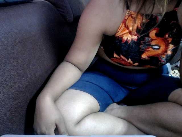 jenniella webcam bongacams model stream image