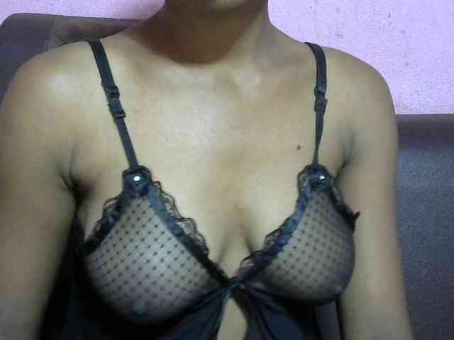 jenniella webcam