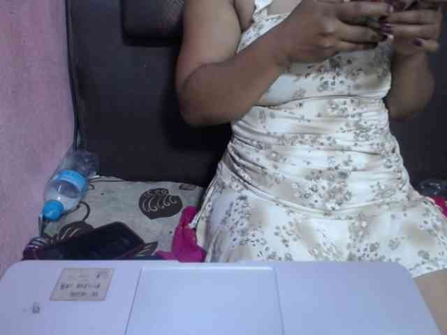 jenniella webcam
