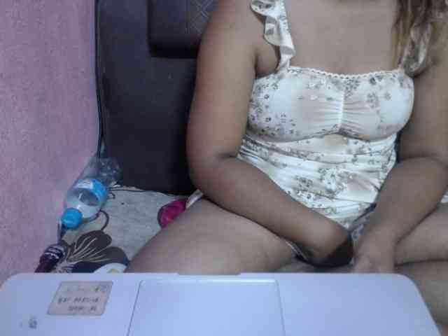 jenniella Live Webcam on BongaCams