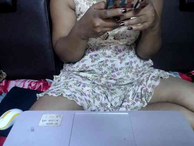 jenniella webcam