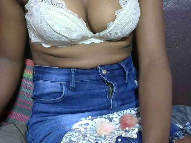 jenniella webcam