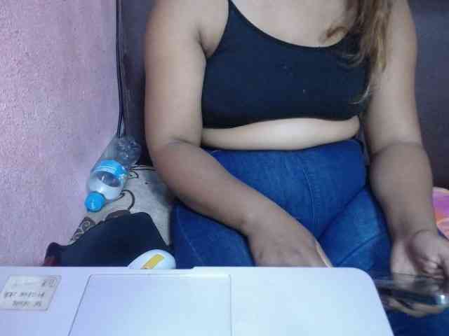 jenniella webcam