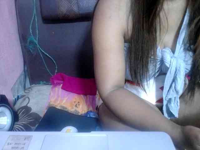 jenniella webcam