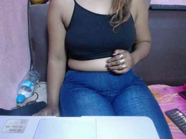 jenniella webcam