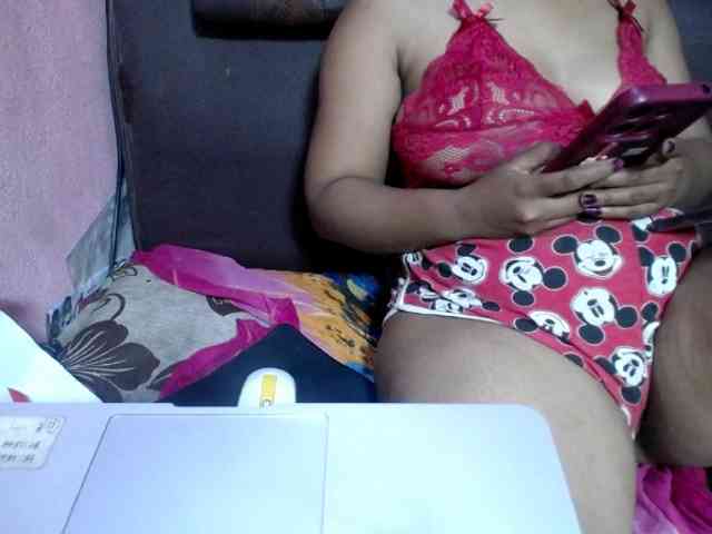 jenniella webcam