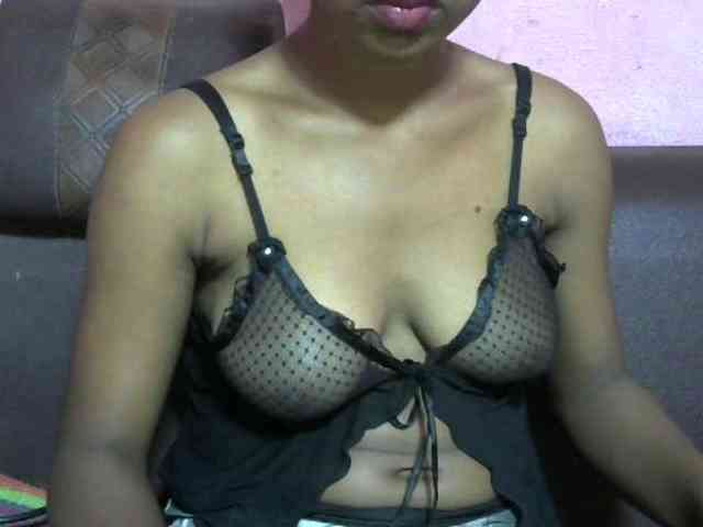 jenniella webcam