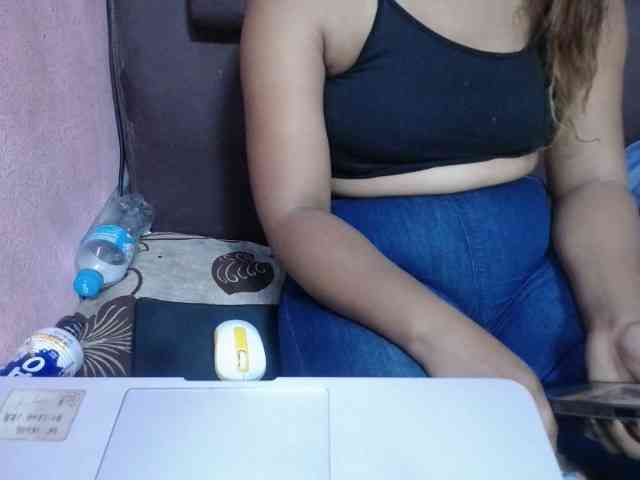 jenniella webcam