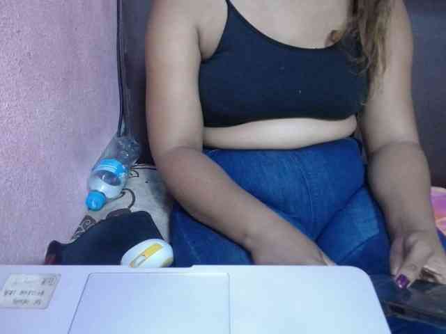 jenniella webcam