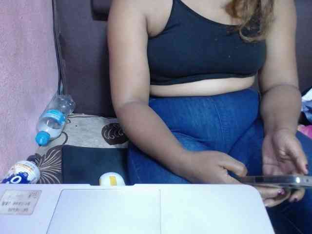 jenniella webcam