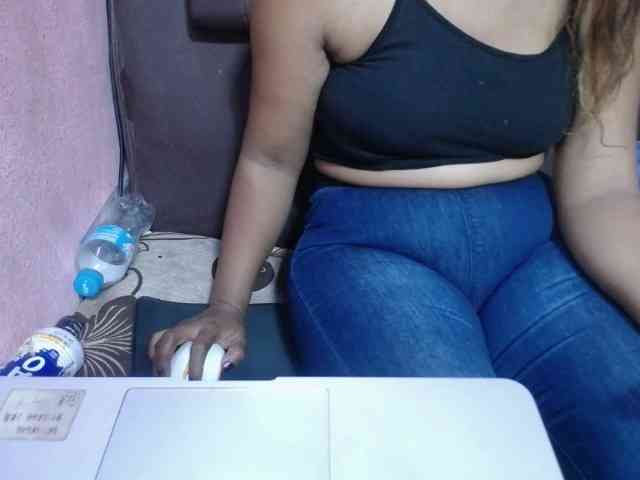 jenniella webcam