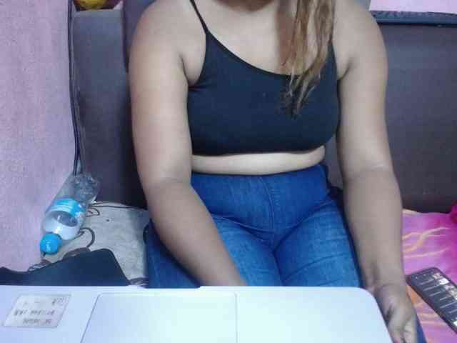 jenniella webcam