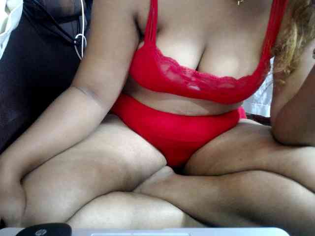 jenniella Live Webcam on BongaCams