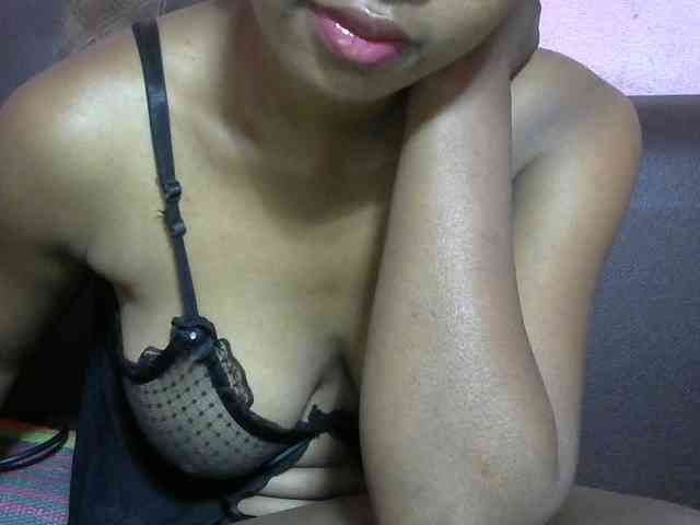 jenniella webcam