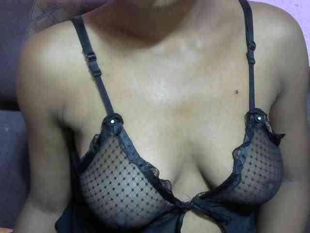 jenniella webcam