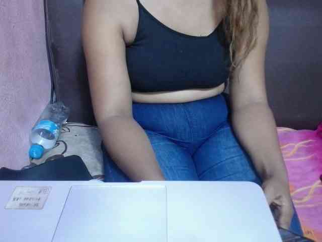 jenniella webcam
