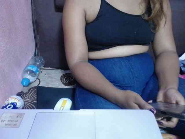 jenniella webcam