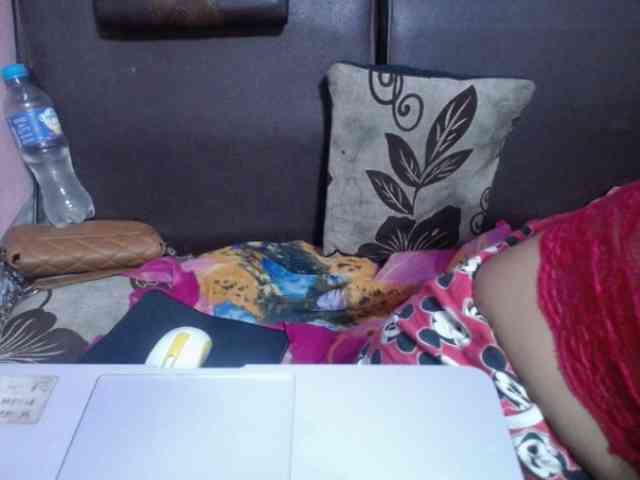 jenniella webcam