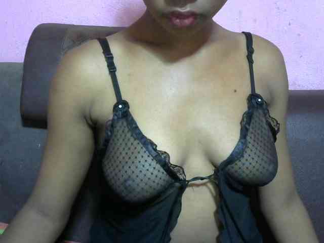 jenniella webcam