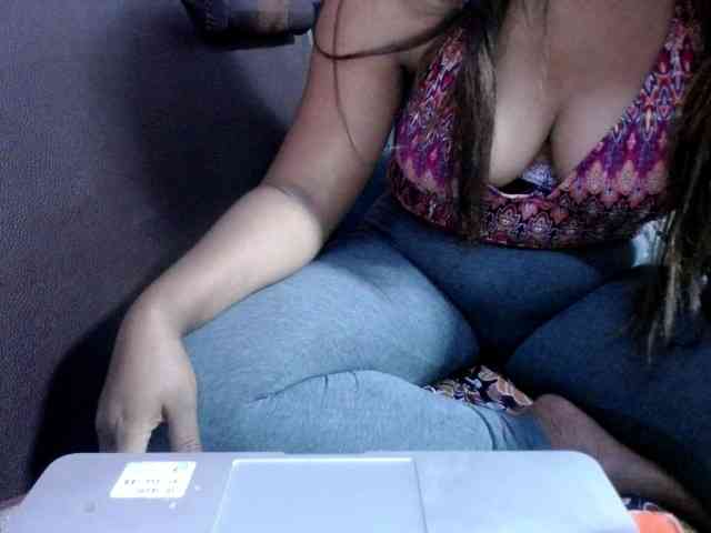 jenniella webcam