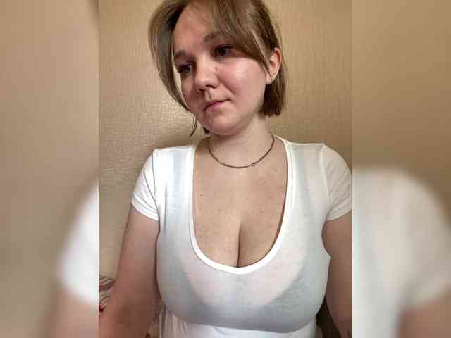 BellaMrr webcam